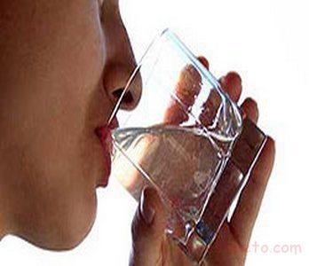 دلیل کف کردن ادرار چیست